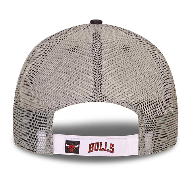 New Era 9Forty Trucker Cap HOME FIELD Chicago Bulls - schwarz weiss