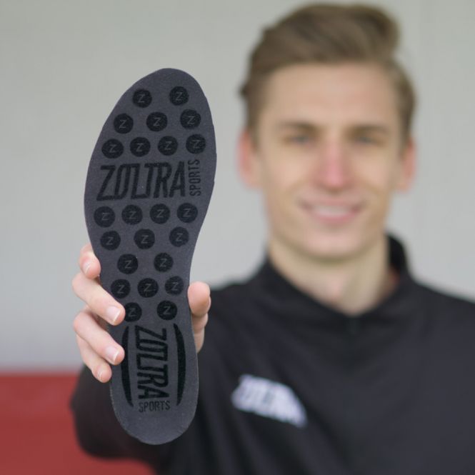 ZOLTRA GRIP FUSSBALL- EINLEGESOHLEN SCHWARZ