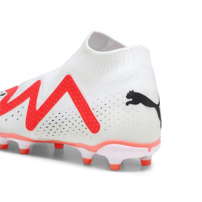 Puma FUTURE MATCH+ LL FG/AG Fussballschuh - white black fire red